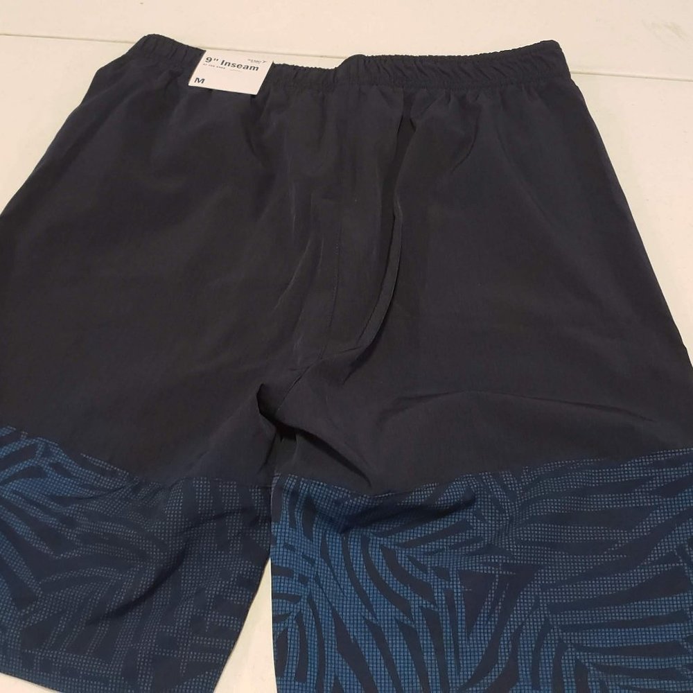 Old navy men shorts medium